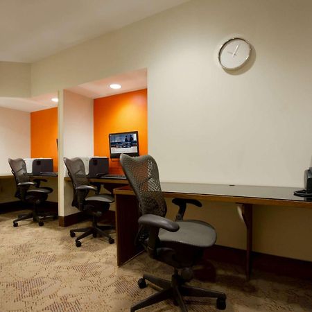 Hilton Garden Inn Baltimore Inner Harbor Bagian luar foto