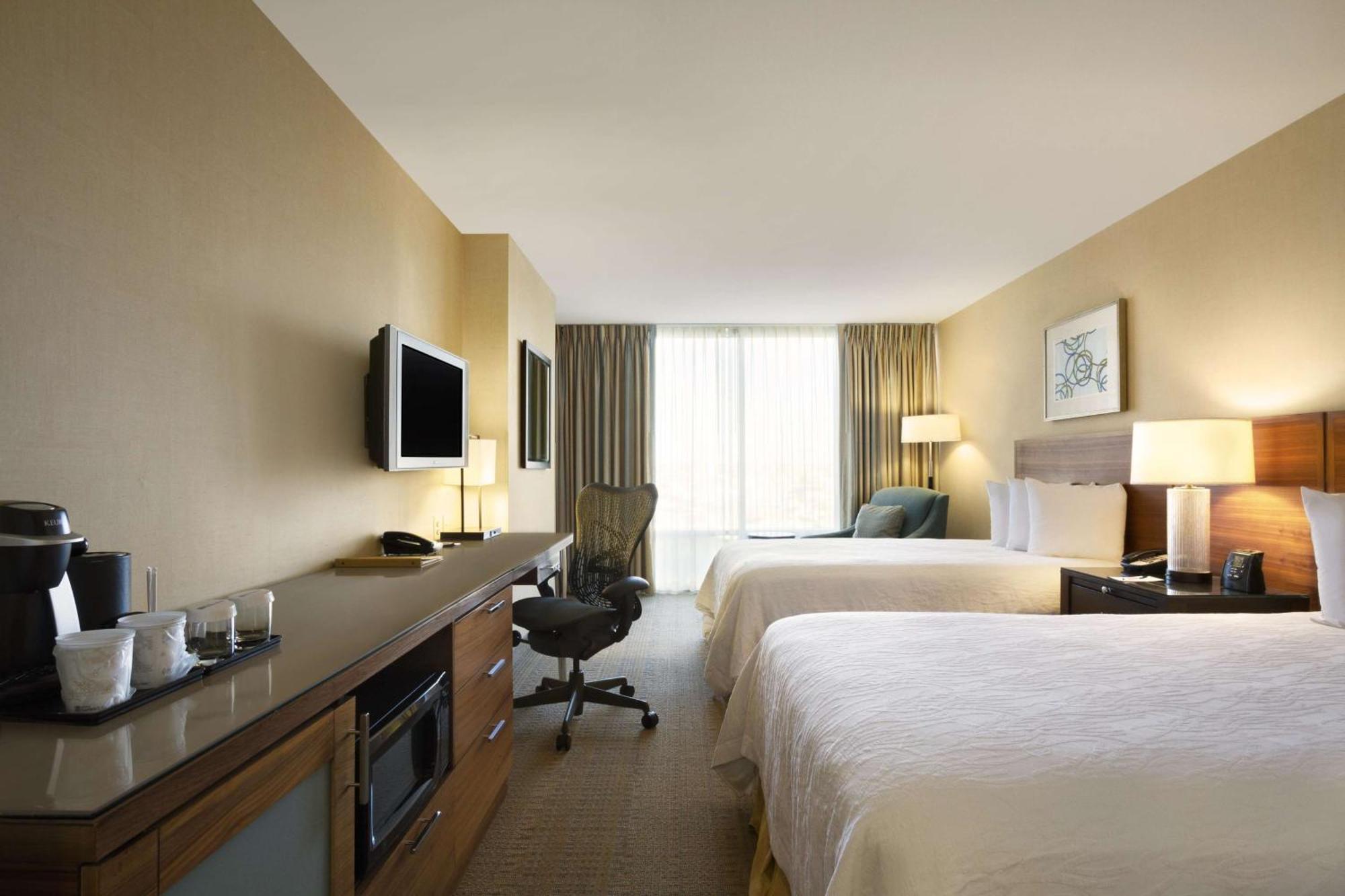 Hilton Garden Inn Baltimore Inner Harbor Bagian luar foto