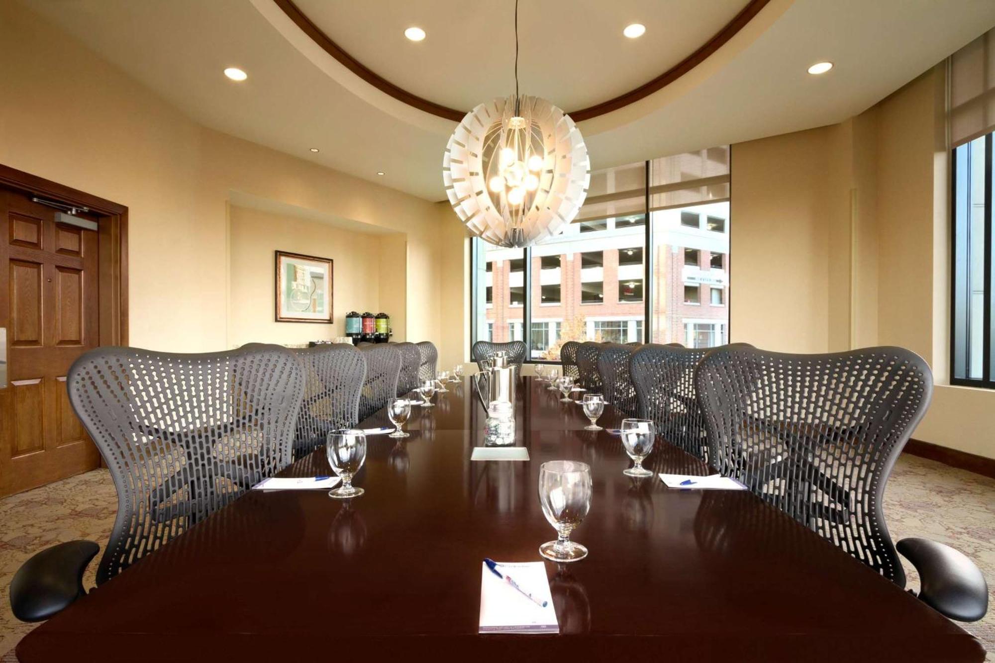 Hilton Garden Inn Baltimore Inner Harbor Bagian luar foto