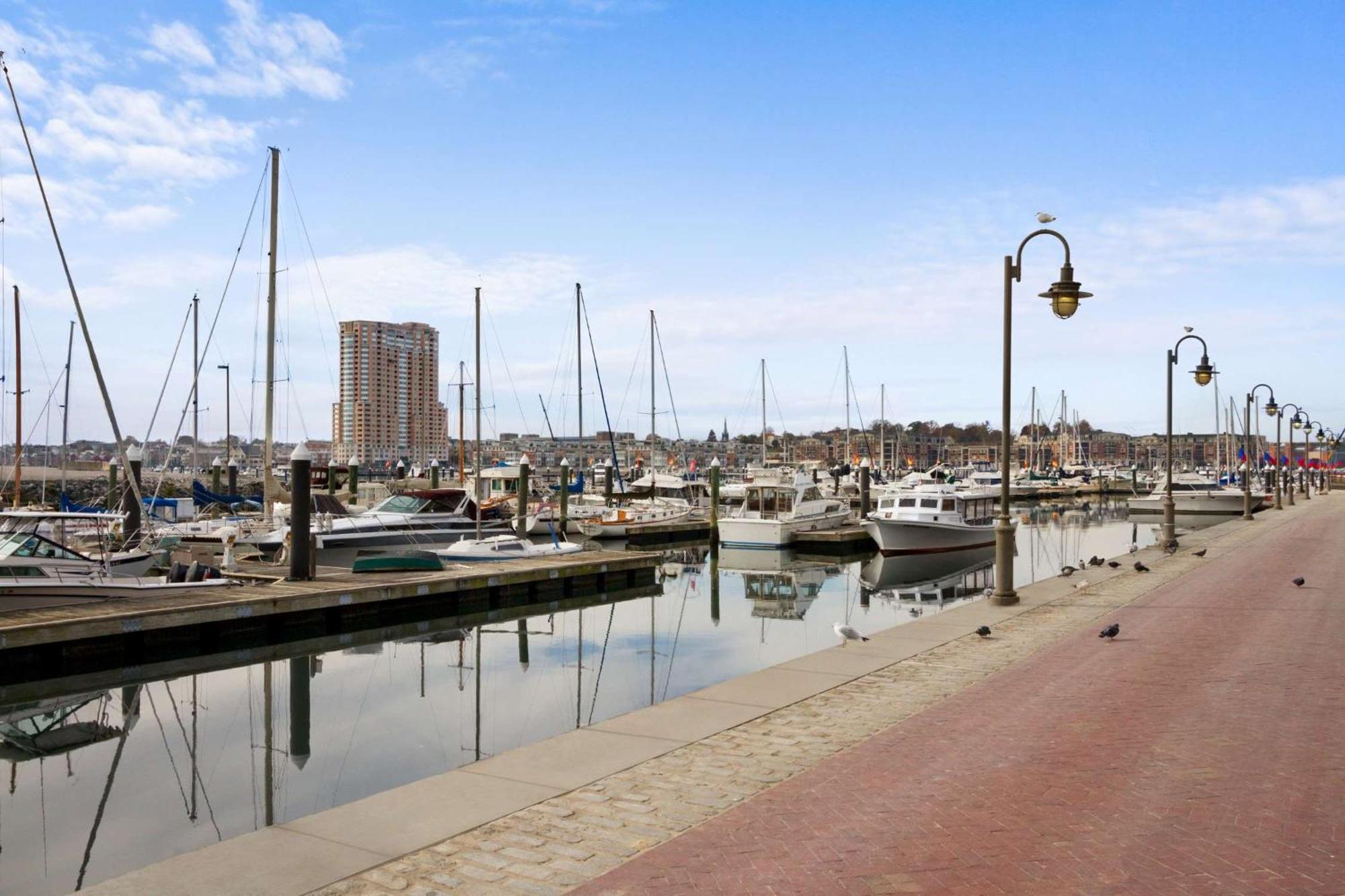 Hilton Garden Inn Baltimore Inner Harbor Bagian luar foto